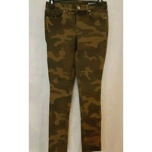 Blank NYC The Reade Crop Skinny Size 24 Womens Green & Brown Camo Pants
